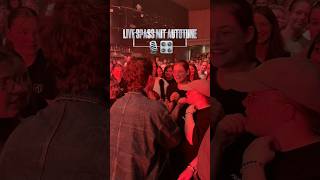 Fan singt mit AUTOTUNE 😳✨ autotune live konzert gregorhaegele shorts [upl. by Esten342]