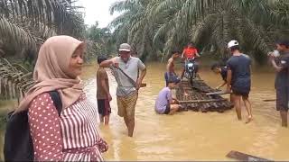 BREAKING NEWS  Banjir Aceh Tamiang Tanggul Seruway Tamiang Jebol [upl. by Yellah]