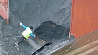 Large barge unloading coal view from the port side [upl. by Iramat]