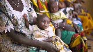 Familias en Malí La pugna por la supervivencia en el Sahel [upl. by Enahsal337]