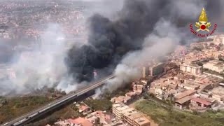 Incendi brucia la Sicilia roghi nel Palermitano e nel Catanese [upl. by Takashi]