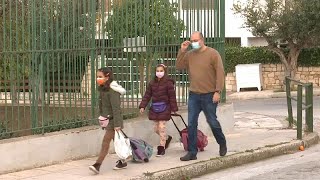 In Grecia si torna sui banchi di scuola Riaperti asili e scuole primarie [upl. by Rogerson]