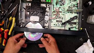 CD Player Repair Part 3 Servicing and replacing the tray loading belt in a Sansui CDX301i [upl. by Paine]