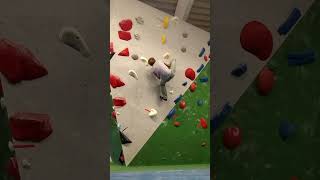 Einer meiner Boulder  running start dyno heel hook ending bouldering climbing [upl. by Bushey]