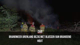 BRANDWEER URENLANG BEZIG MET BLUSSEN VAN BRANDEND HOUT [upl. by Aietal]