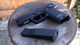 Heckler amp Koch USP Review  Test Co2 45mm BB [upl. by Fitz]