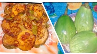 ভিন্ন স্বাদের বেগুন ভাজা রেসিপি। Begun vaja recipe [upl. by Fara939]