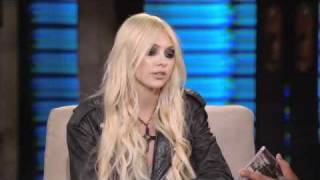 Taylor Momsen The quotGossip Girlquot star talks about rock n roll Hustler on Lopez Tonight pt1 21011 [upl. by Nybor982]