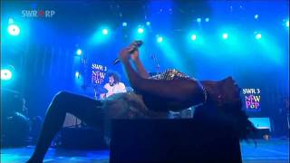 HD Noisettes  Dont Upset The Rhythm Live  New Pop Festival 2009 [upl. by Haelak987]