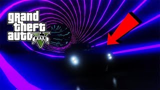 COCHE INVISIBLE EN GTA 5 😜 MILO y VITA [upl. by Notsniw139]