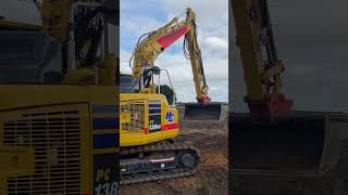 14 tonne excavator on the move trending digger satisfying [upl. by Lupien]