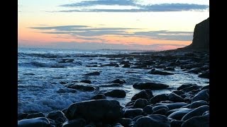 Walking the Welsh Coastpath The Glamorgan Heritage Coast South Wales [upl. by Hsirk]