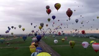 Montgolfière Chambley Mondial Air Ballons MAB2017 La grande ligne record 456 montgolfieres [upl. by Giaimo864]