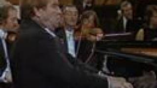 Gilels plays Beethoven piano concerto no3 15 [upl. by Fauman]