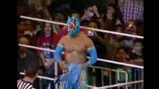 Sin Cara Vs Rey Misterio 1er Combate entre Los Mexicanos en WWE 2011 [upl. by Xylina]