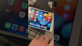 My jailbroken iPad mini 2 on iOS 1257 [upl. by Cirtap948]