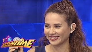 Its Showtime Karylle performs her version of quotBitiwquot [upl. by Nalyd866]