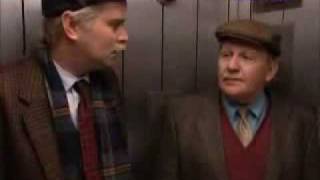 still game wee in the lift [upl. by Steck934]