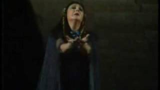 Fiorenza Cossotto as Amneris in Aida Judgement Scene [upl. by Joane]