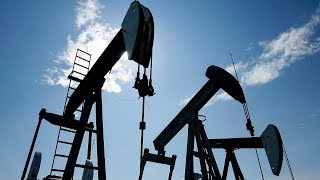 Why is Canadian oil so cheap [upl. by Akemrej]