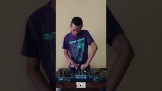 Using the Harmonic Mixing technique while DJing on the Pioneer XDJ RR  shimza  blackcoffee [upl. by Itirp]