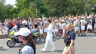 La flamme olympique à IssyLesMoulineaux le 24 juillet 2024 [upl. by Roter]