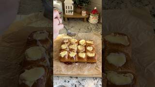 Easy cheese Danish Hawaiian rolls holidayrecipe christmasrecipe pastry baking easyrecipe [upl. by Suzette]