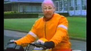 Murray Walker talks about Wobble and Weave on Motorbikes [upl. by Nasia416]