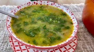 Recette de Soupe au Brocolis 🥦 et au Fromage en Moins de 30 mn 😋 [upl. by Eppesiug]