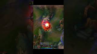 Udyr caught in enemy vision leagueoflegends outplay [upl. by Rivard]