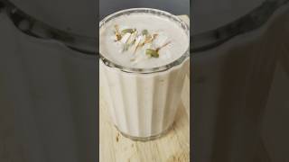 Oats and banana milkshake Quick and healthy milkshake juice no sugar youtubeshorts [upl. by Llecrad418]