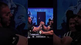 Ermes the Gladiator stops oxygentankvili ☠️👑 armwrestling [upl. by Proudman]