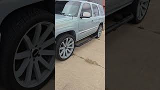 2005 GMC yukon on 24s with custom paint job automobile [upl. by Nileak]