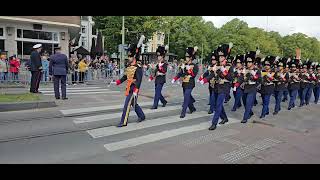 Parade Prinsjesdag de cavalerie het Garderegiment Grenadiers en Jagers en van de Kon Marechaussee [upl. by Lotty]