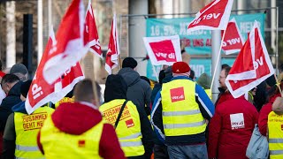 Verdi weitet Warnstreik im bayerischen Nahverkehr aus [upl. by Brena567]