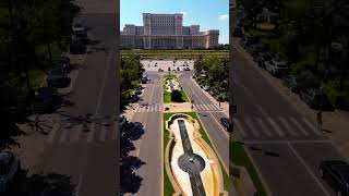 Piata Unirii  Fantanile si Casa Poporului The Fountains amp The Palace of Parliament [upl. by Webster]