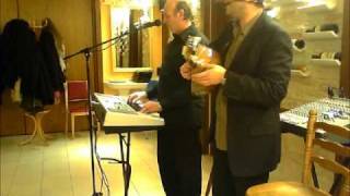 GEORGIOS  SIRTAKI  GRIECHISCHE LIVE MUSIK  BOUZOUKI  FragkosirianiEna omorfo amaksi 2011 [upl. by Hooke486]