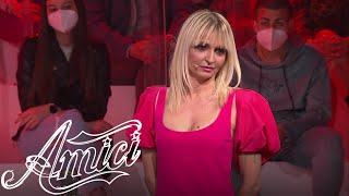 Amici 21  La discussione tra Alessandra Celentano e Veronica Peparini sulla performance di Dario [upl. by Ameer]