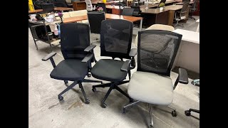 HOW TO CLEAN AN OFFICE CHAIR SEAT [upl. by Offen]