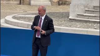 Momenti G7 Salute ad Ancona la cerimonia delle quotstrette di manoquot del ministro Schillaci alla Mole [upl. by Onilegna593]