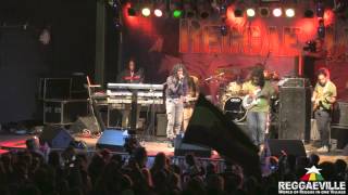 Chronixx amp Zinc Fence Band  They Dont Know  Reggae Jam 842013 [upl. by Gnok784]