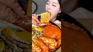 🍜지금까지 이런 라면은 없없다🔥문어전복꽃게블랙타이거새우까지얼큰 칼칼한 해물 라면먹방 [upl. by Keriann524]