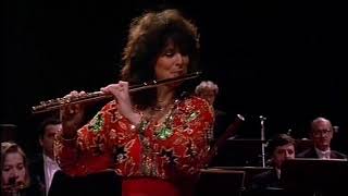 Krzysztof Penderecki  Flute Concerto Irena Grafenauer [upl. by Lema651]