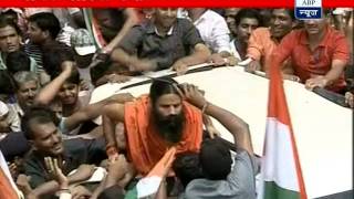 Anna Hazare Baba Ramdev join hands to step up attack on govt‎ [upl. by Alvarez]