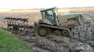 EXTREME CONDITIONS  JD 8210T SOUND  RICE PLOUGHING in Italy 2014 [upl. by Fiske]