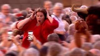 Shocking Bull attacks woman at concert — André Rieu  España Cani [upl. by Enivid]