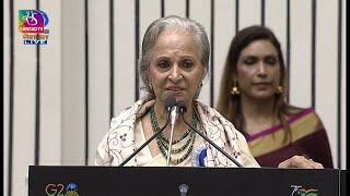 Waheeda Rehman receives the Dadasaheb Phalke Lifetime Achievement Award [upl. by Yasdnyl]