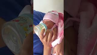 Breastfeeding baby so hungry breastfeeding hungry shortsvideo videoshort [upl. by Ursola]