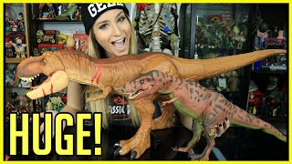 SUPER COLOSSAL ROARIN TREX REVIEW  BATTLE DAMAGE [upl. by Nydroj65]