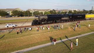 20241007  UP 4014 Big Boy stopped on Main 1 in Bryan TX [upl. by Ethelind]